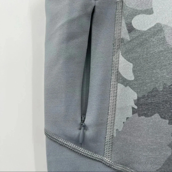 ATHLETA All In Gray 7/8 Camo Athletic Workout Leggings Size S - Picture 7 of 15